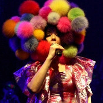 bjork hammersmithapril2008